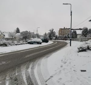 Ulica przysypana śniegiem