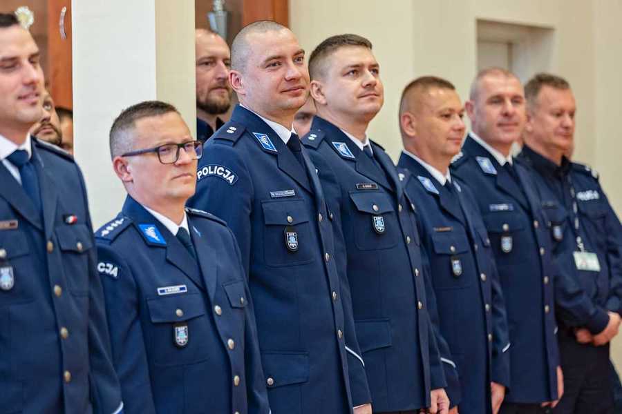Przedświąteczne spotkanie buskich policjantów