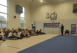 Policjanci na spotkaniu z uczniami