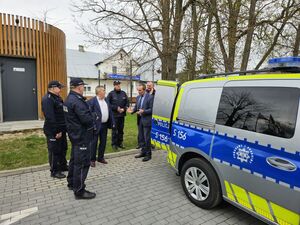 Przekazanie nowego radiowozu