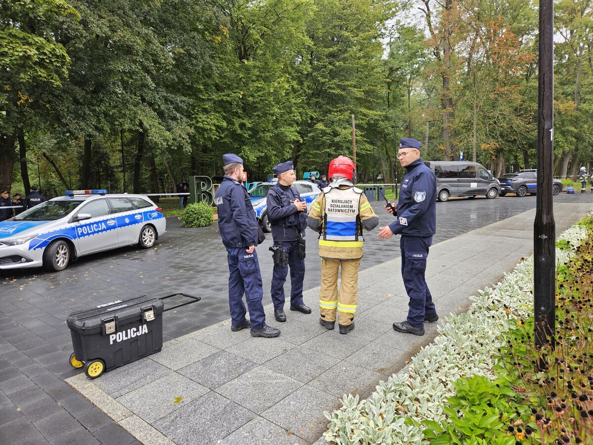 Policja i służby ratownicze przeprowadzają ćwiczenia kryzysowe w Busko-Zdroju